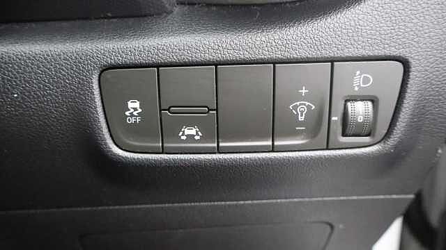 Hyundai KONA 1.0 T-GDi Play SUV 5dr Petrol Manual Euro 6 (s/s) (120 ps)