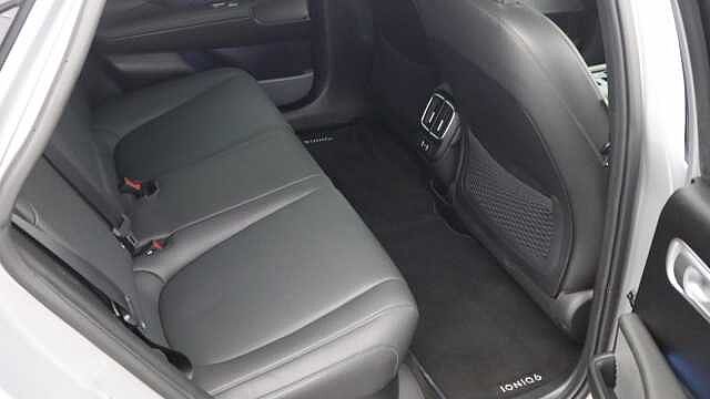 Hyundai IONIQ 6 77.4kWh Ultimate Saloon 4dr Electric Auto (228 ps)