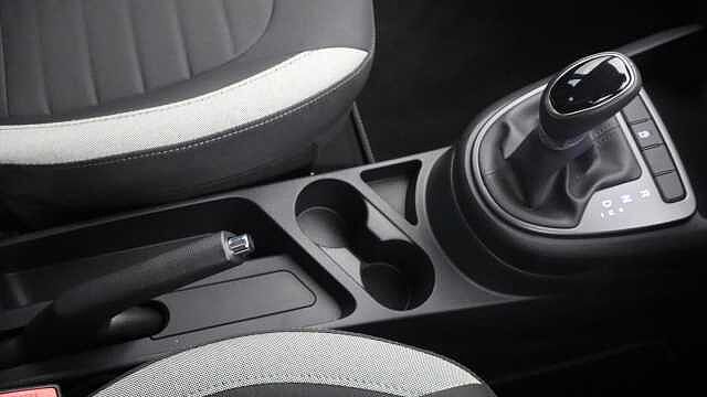 Hyundai i10 1.0 Advance Hatchback 5dr Petrol Auto Euro 6 (s/s) (63 ps)