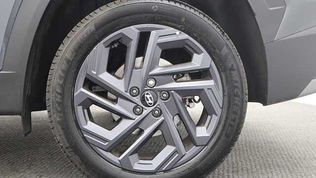 Hyundai TUCSON 1.6T Hybrid Black Line SUV 5dr Petrol Hybrid Auto Euro 6 (s/s) (239 ps)