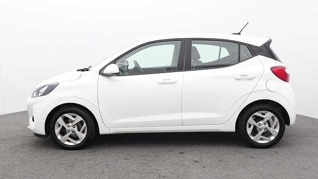 Hyundai i10 1.0 SE Connect Hatchback 5dr Petrol Manual Euro 6 (s/s) (67 ps)