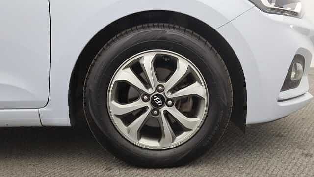 Hyundai i20 1.2 SE Launch Edition Hatchback 5dr Petrol Manual Euro 6 (s/s) (84 ps)