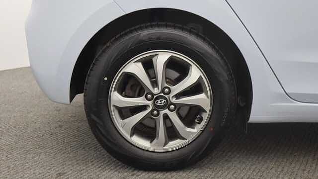 Hyundai i20 1.2 SE Launch Edition Hatchback 5dr Petrol Manual Euro 6 (s/s) (84 ps)