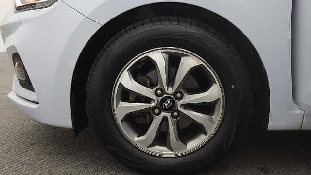 Hyundai i20 1.2 SE Launch Edition Hatchback 5dr Petrol Manual Euro 6 (s/s) (84 ps)