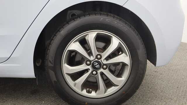 Hyundai i20 1.2 SE Launch Edition Hatchback 5dr Petrol Manual Euro 6 (s/s) (84 ps)