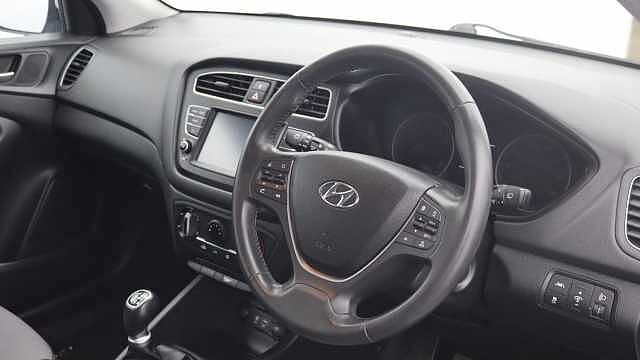 Hyundai i20 1.2 SE Launch Edition Hatchback 5dr Petrol Manual Euro 6 (s/s) (84 ps)