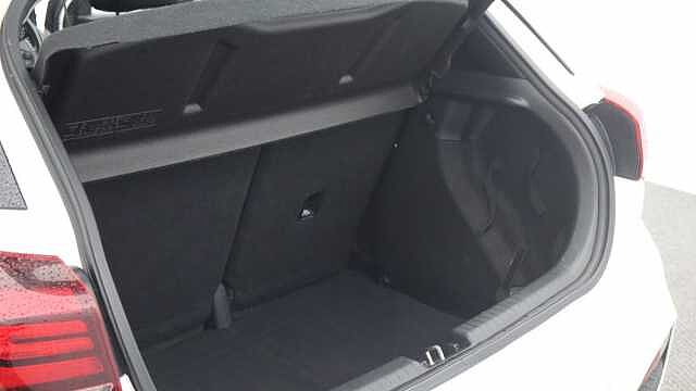 Hyundai i20 1.2 SE Launch Edition Hatchback 5dr Petrol Manual Euro 6 (s/s) (84 ps)