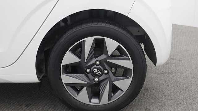 Hyundai i10 1.2 Advance Hatchback 5dr Petrol Manual Euro 6 (s/s) (84 ps)