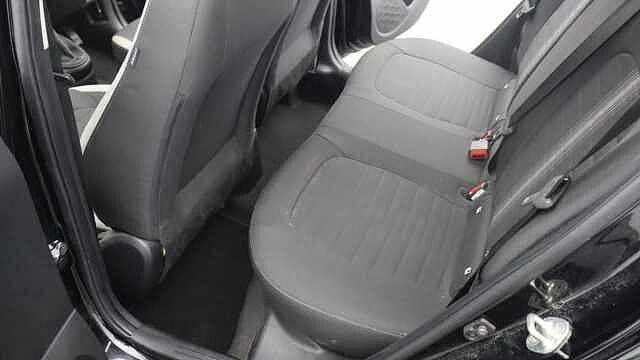 Hyundai i10 1.0 SE Connect Hatchback 5dr Petrol Manual Euro 6 (s/s) (67 ps)