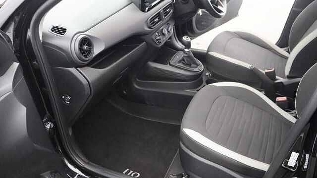 Hyundai i10 1.0 SE Connect Hatchback 5dr Petrol Manual Euro 6 (s/s) (67 ps)