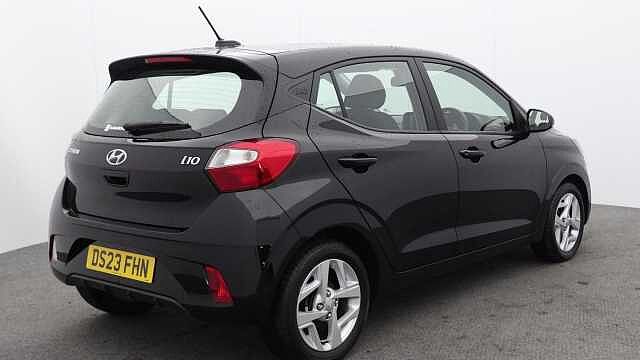 Hyundai i10 1.0 SE Connect Hatchback 5dr Petrol Manual Euro 6 (s/s) (67 ps)