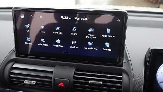 Hyundai INSTER Long Range 49kWh 02 SUV 5dr Electric Auto (115 ps)